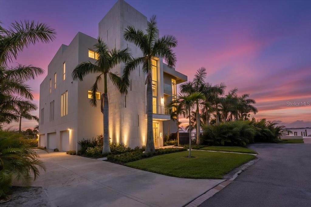 待售: $10,750,000 (6 贝兹, 7 浴室, 7812 平方英尺)