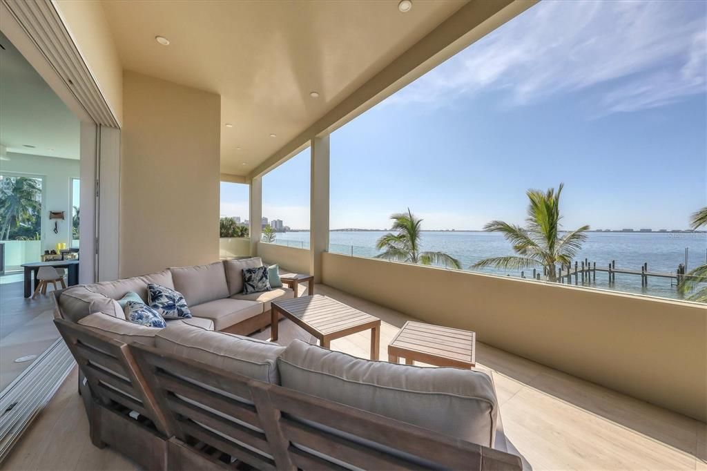 待售: $10,750,000 (6 贝兹, 7 浴室, 7812 平方英尺)