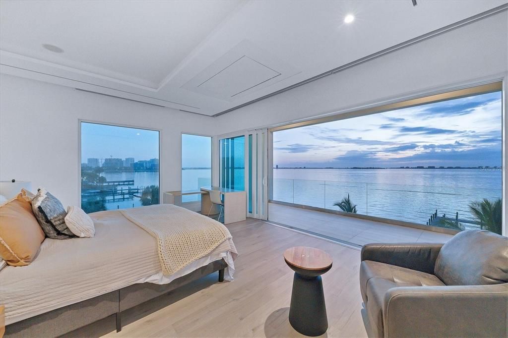 待售: $10,750,000 (6 贝兹, 7 浴室, 7812 平方英尺)