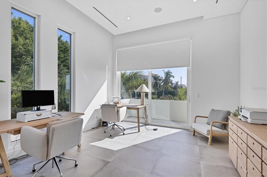 待售: $10,750,000 (6 贝兹, 7 浴室, 7812 平方英尺)