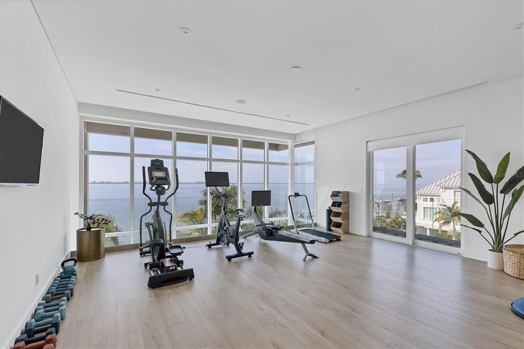 待售: $10,750,000 (6 贝兹, 7 浴室, 7812 平方英尺)