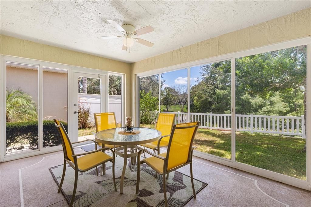 待售: $330,000 (2 贝兹, 2 浴室, 1204 平方英尺)