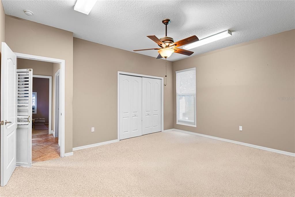 For Sale: $689,000 (5 beds, 3 baths, 3356 Square Feet)