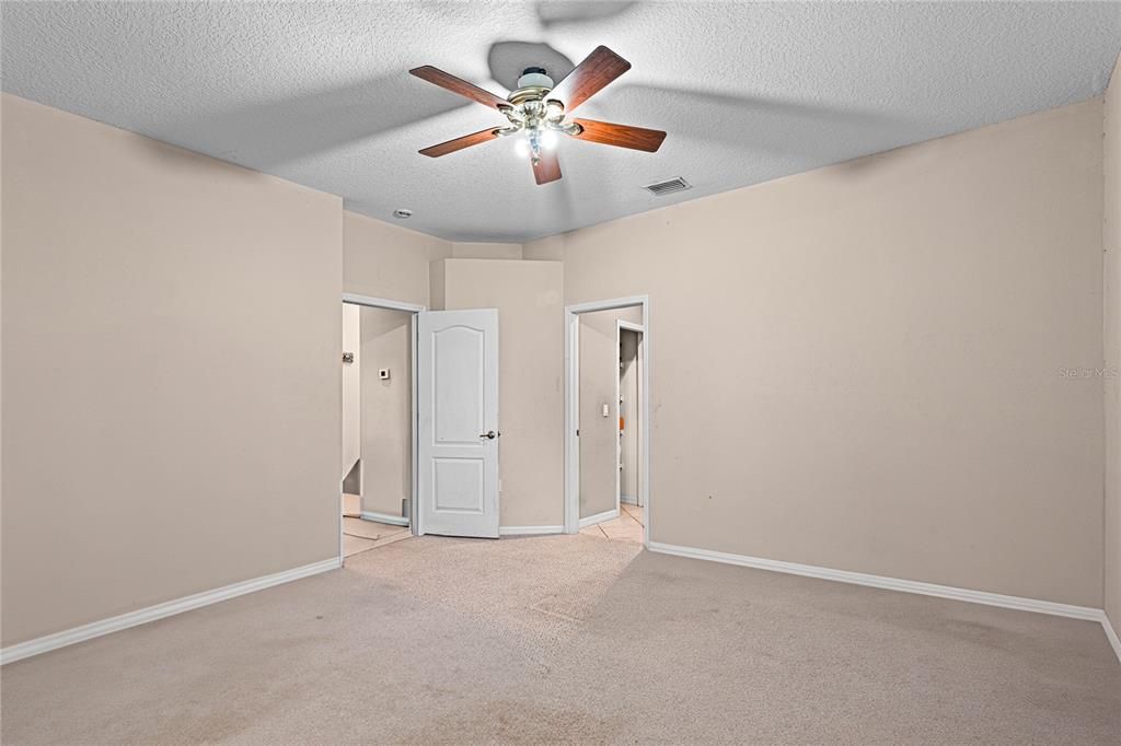 For Sale: $689,000 (5 beds, 3 baths, 3356 Square Feet)