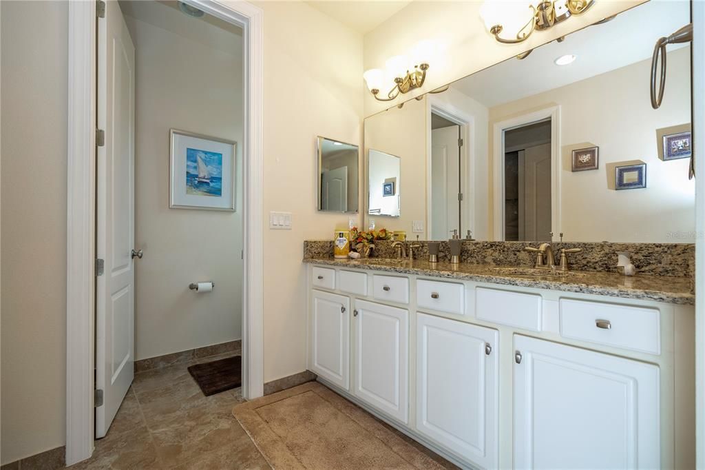 待售: $1,599,000 (4 贝兹, 3 浴室, 4460 平方英尺)