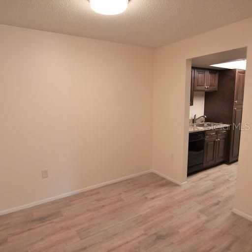 В аренду: $1,425 (2 спален, 2 ванн, 1012 Квадратных фут)