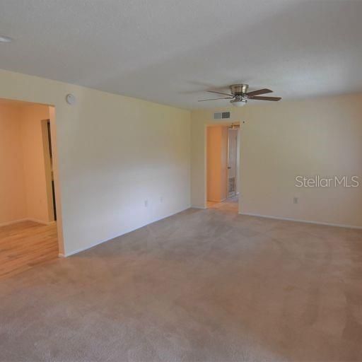 В аренду: $1,425 (2 спален, 2 ванн, 1012 Квадратных фут)