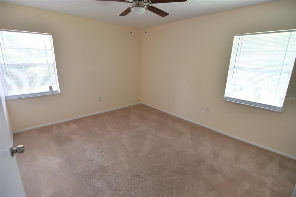 В аренду: $1,425 (2 спален, 2 ванн, 1012 Квадратных фут)