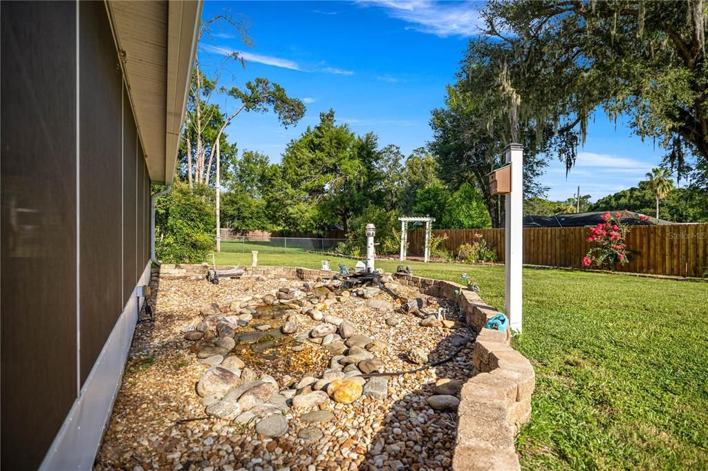 Active With Contract: $280,000 (3 beds, 2 baths, 1575 Square Feet)