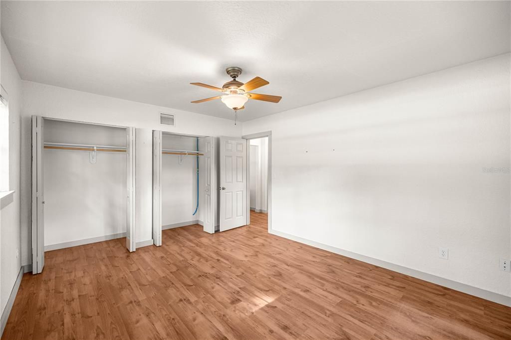 Active With Contract: $280,000 (3 beds, 2 baths, 1575 Square Feet)