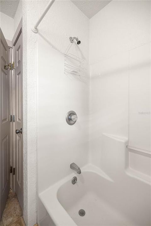 Active With Contract: $280,000 (3 beds, 2 baths, 1575 Square Feet)