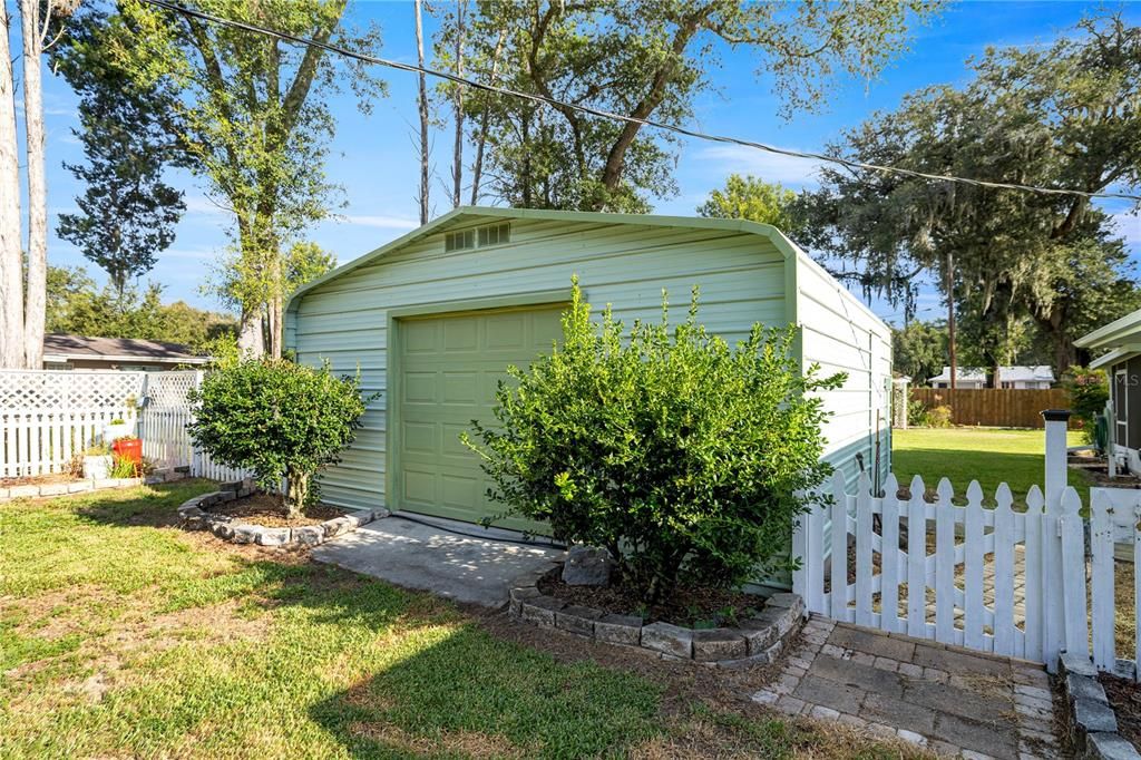 Active With Contract: $280,000 (3 beds, 2 baths, 1575 Square Feet)