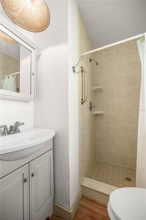 Active With Contract: $280,000 (3 beds, 2 baths, 1575 Square Feet)