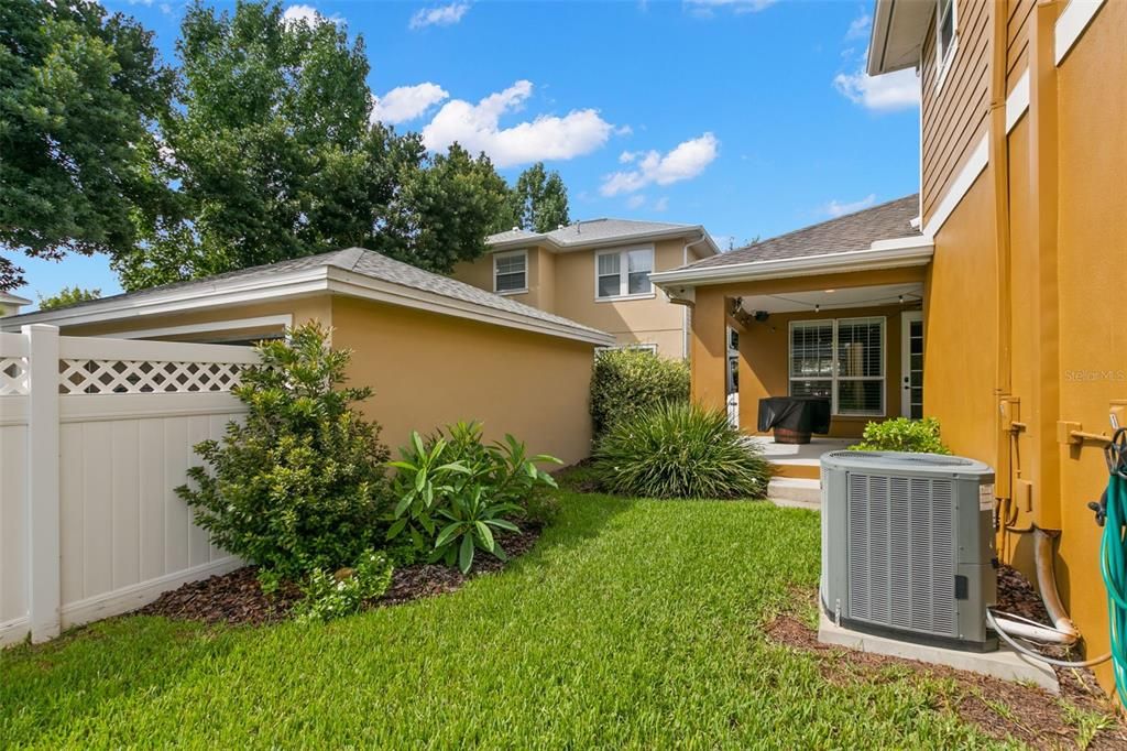 For Sale: $569,999 (3 beds, 3 baths, 2174 Square Feet)