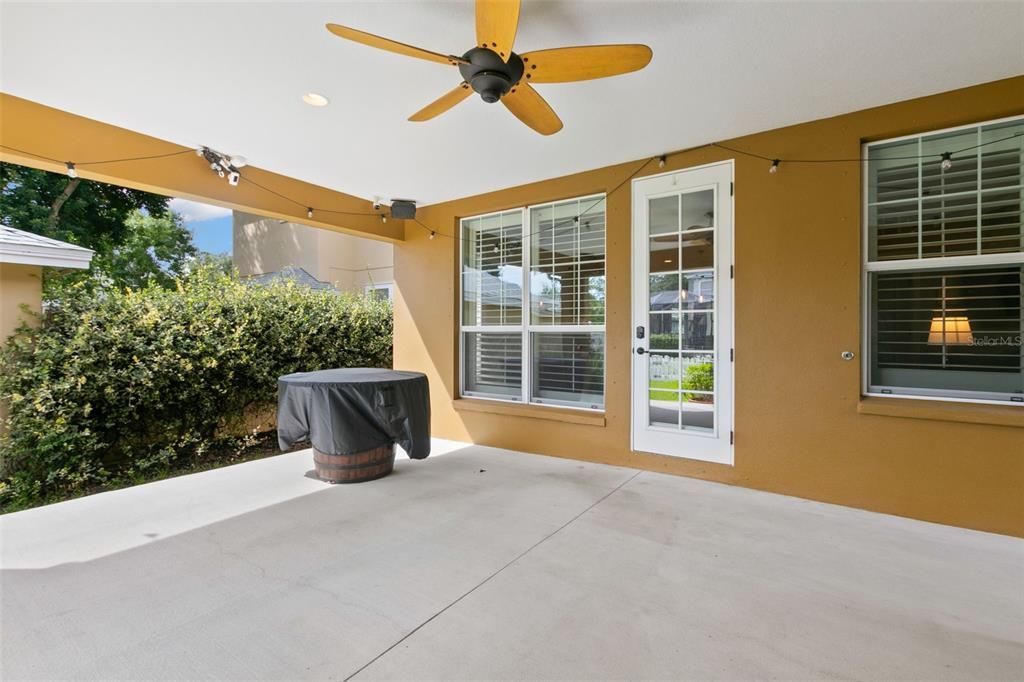 For Sale: $569,999 (3 beds, 3 baths, 2174 Square Feet)