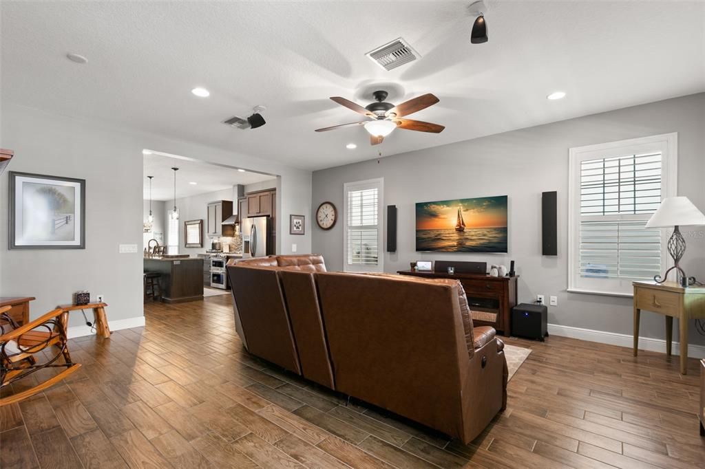 For Sale: $569,999 (3 beds, 3 baths, 2174 Square Feet)