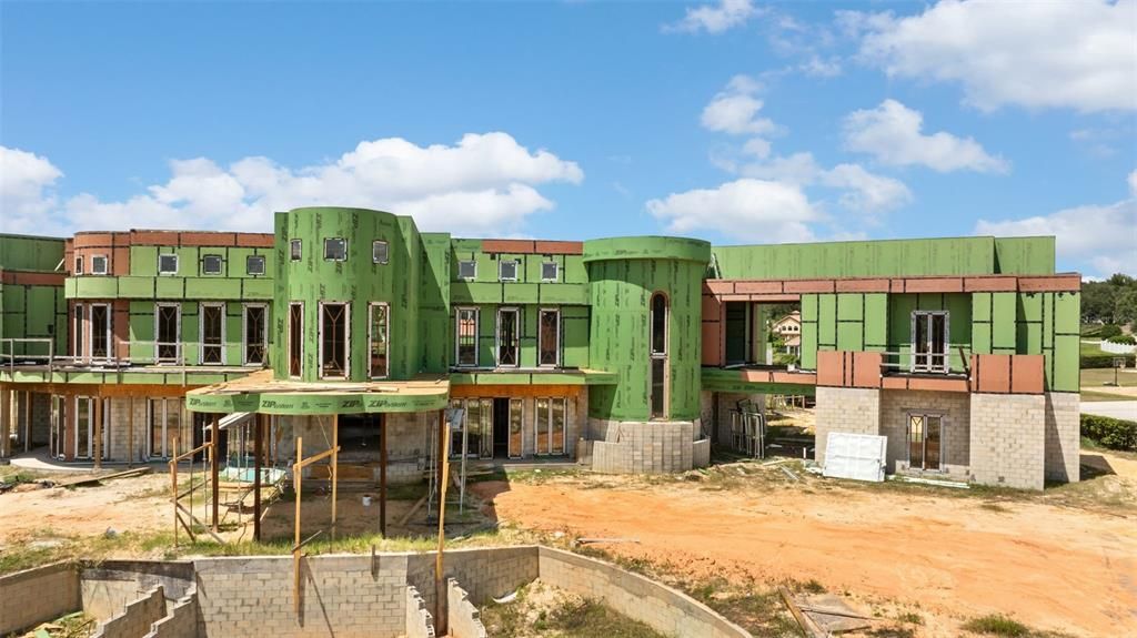 For Sale: $13,700,000 (9 beds, 10 baths, 20445 Square Feet)