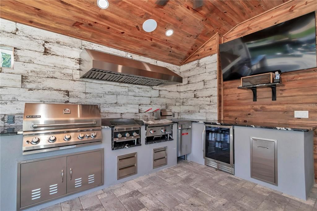 For Rent: $4,500 (3 beds, 2 baths, 1284 Square Feet)