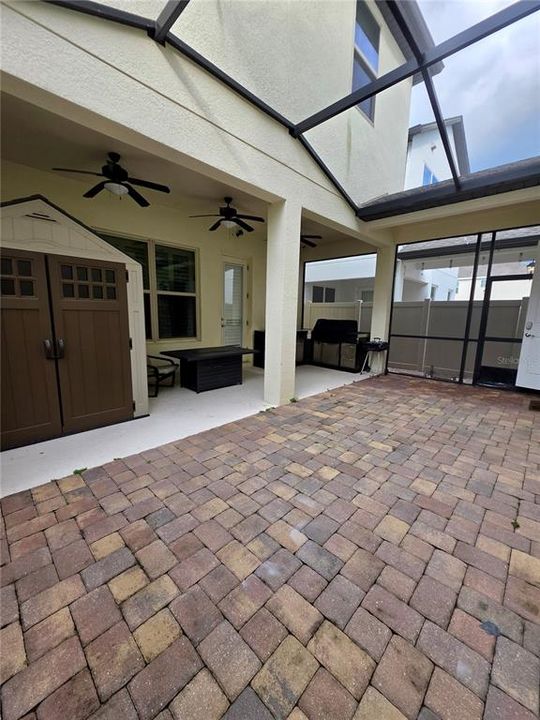 Под контрактом: $670,000 (4 спален, 3 ванн, 2297 Квадратных фут)