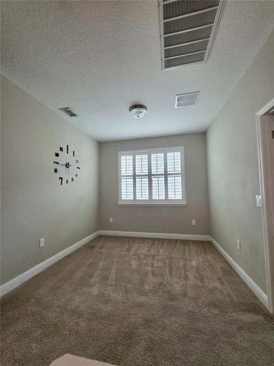 Под контрактом: $670,000 (4 спален, 3 ванн, 2297 Квадратных фут)