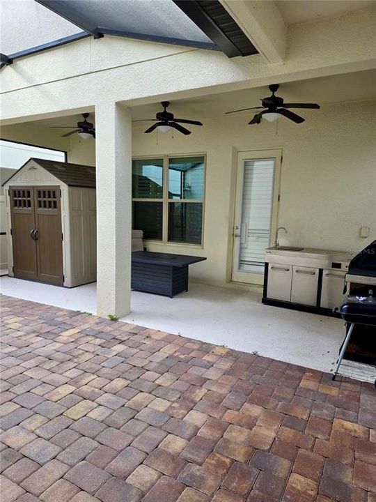 Под контрактом: $670,000 (4 спален, 3 ванн, 2297 Квадратных фут)