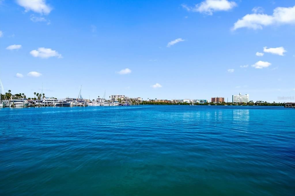 На продажу: $3,795,000 (4 спален, 3 ванн, 3500 Квадратных фут)