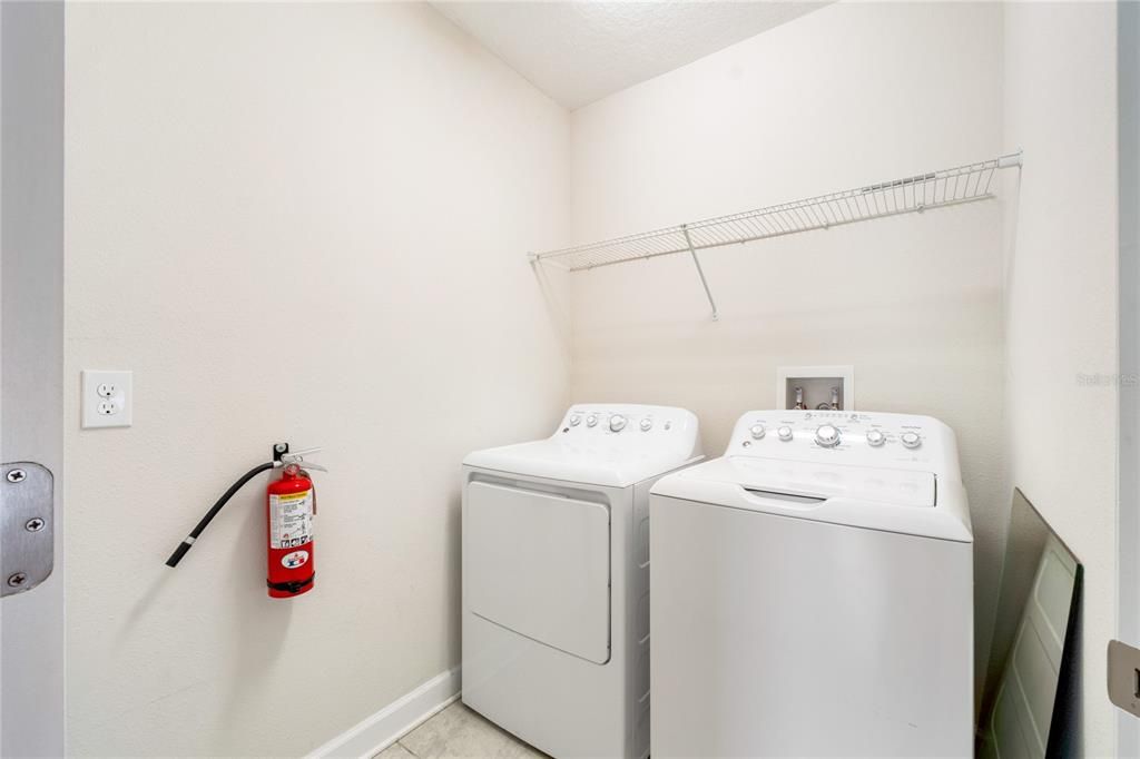 Activo con contrato: $1,950 (2 camas, 2 baños, 1388 Pies cuadrados)