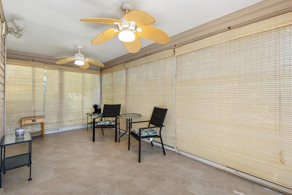 Active With Contract: $389,000 (3 beds, 2 baths, 1733 Square Feet)