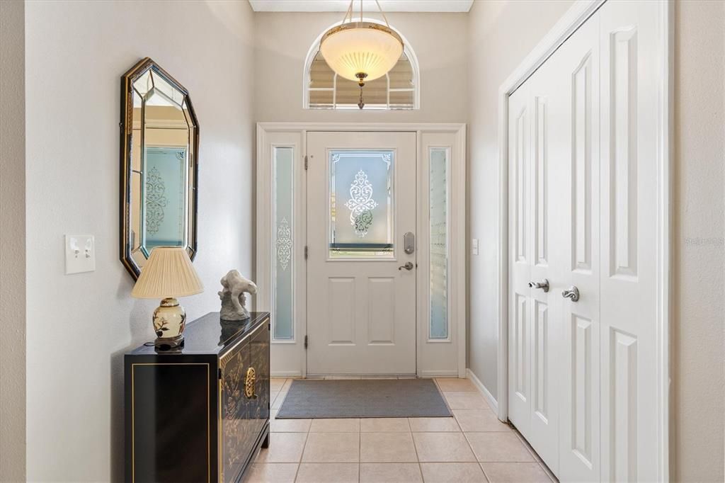 Active With Contract: $389,000 (3 beds, 2 baths, 1733 Square Feet)