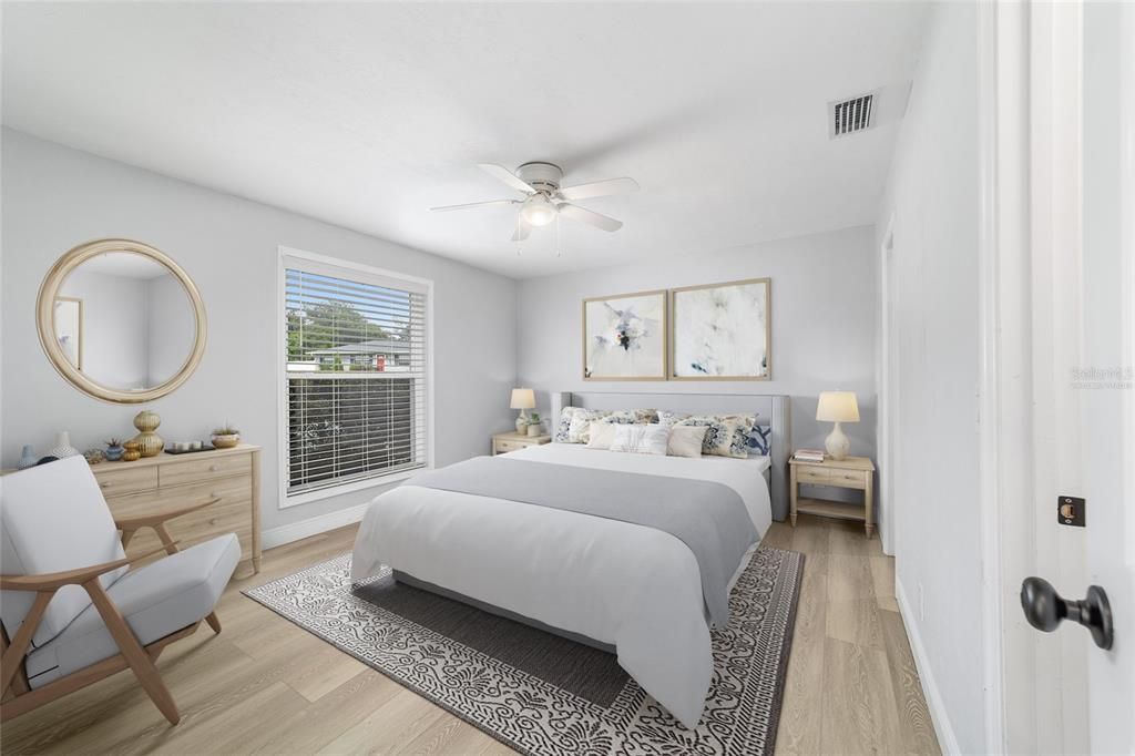 合同活跃: $263,900 (3 贝兹, 2 浴室, 1324 平方英尺)