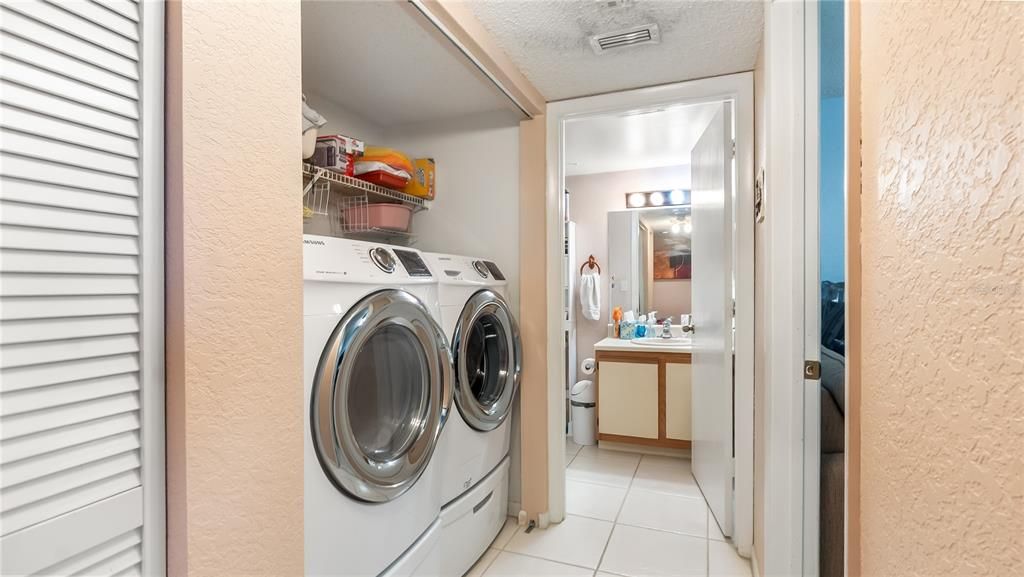 En Venta: $100,000 (2 camas, 2 baños, 1170 Pies cuadrados)