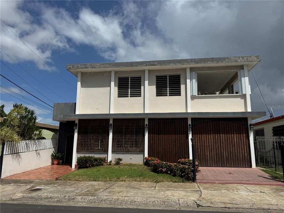 Recently Rented: $1,150 (4 beds, 2 baths, 1200 Square Feet)