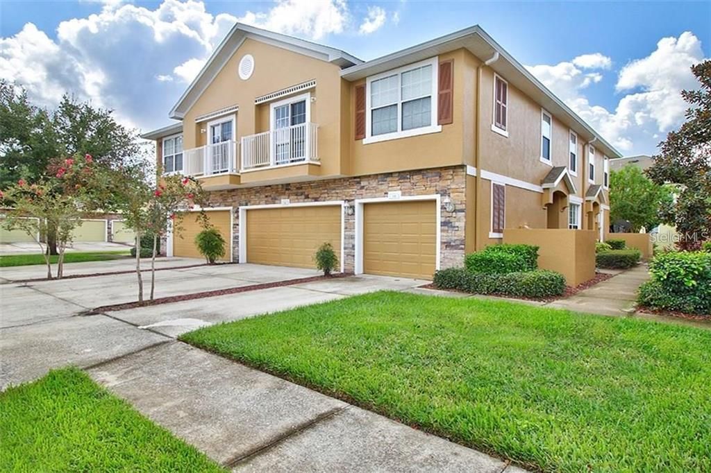 Active With Contract: $2,700 (3 beds, 2 baths, 1480 Square Feet)