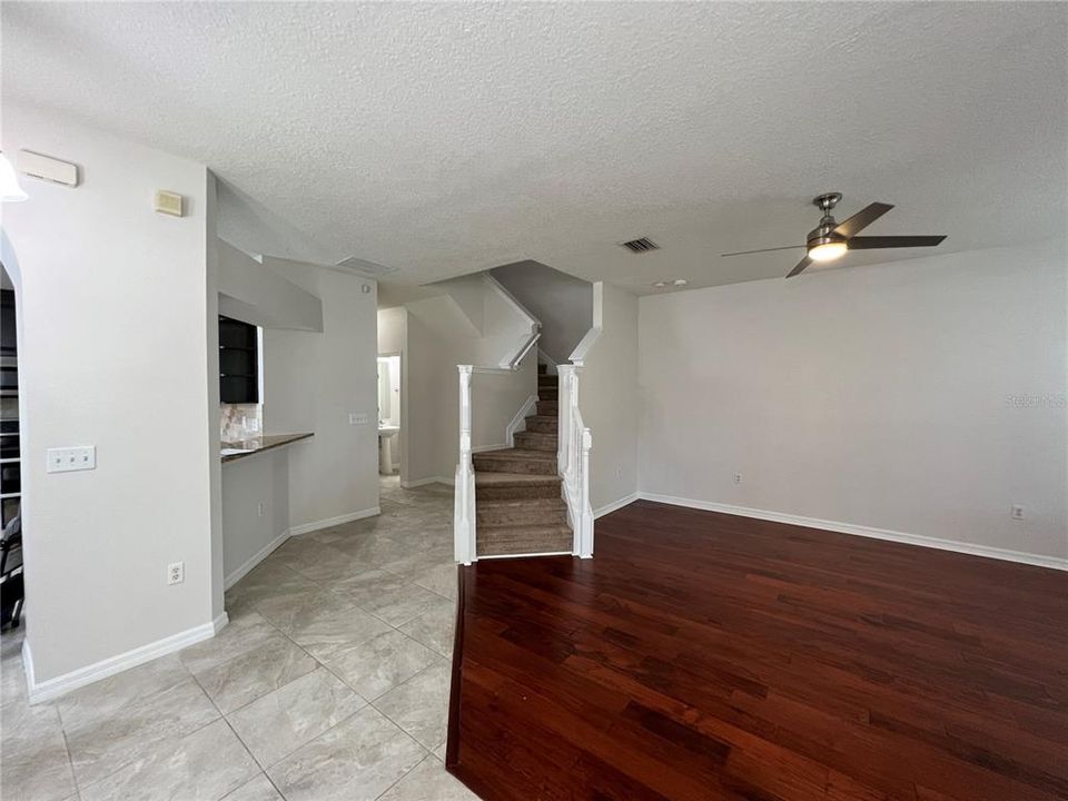 Active With Contract: $2,700 (3 beds, 2 baths, 1480 Square Feet)