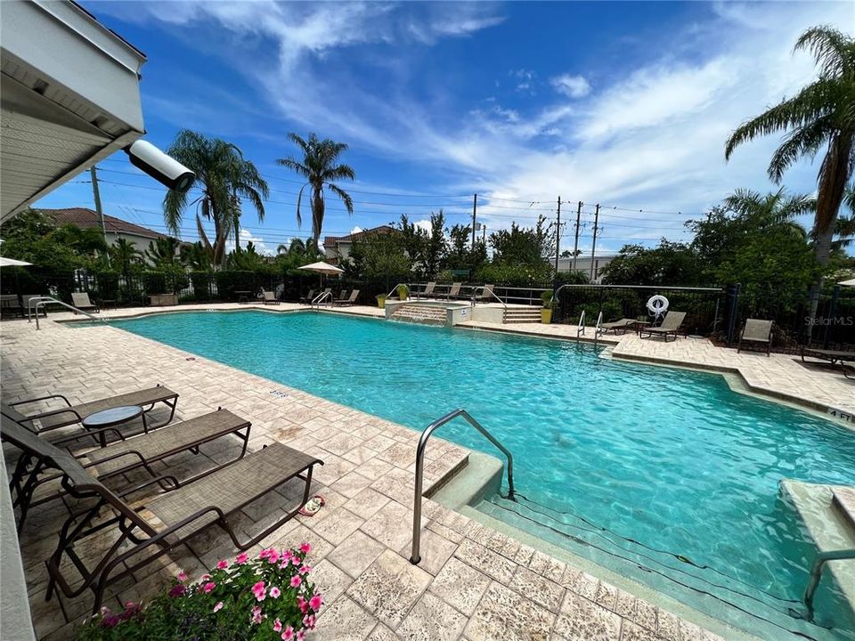 Active With Contract: $2,700 (3 beds, 2 baths, 1480 Square Feet)