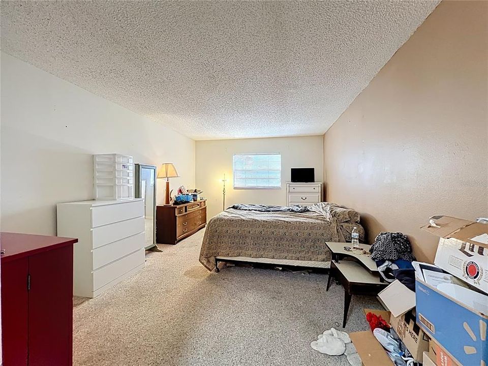 待售: $98,000 (3 贝兹, 2 浴室, 1413 平方英尺)