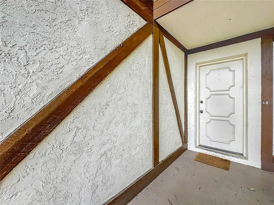 待售: $98,000 (3 贝兹, 2 浴室, 1413 平方英尺)