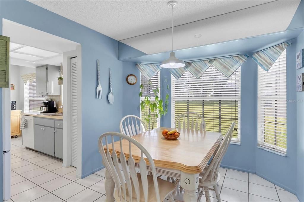 Под контрактом: $145,999 (2 спален, 2 ванн, 1138 Квадратных фут)