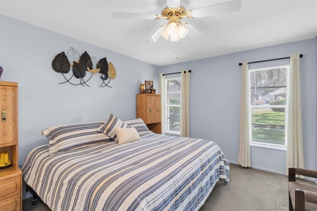 Под контрактом: $145,999 (2 спален, 2 ванн, 1138 Квадратных фут)