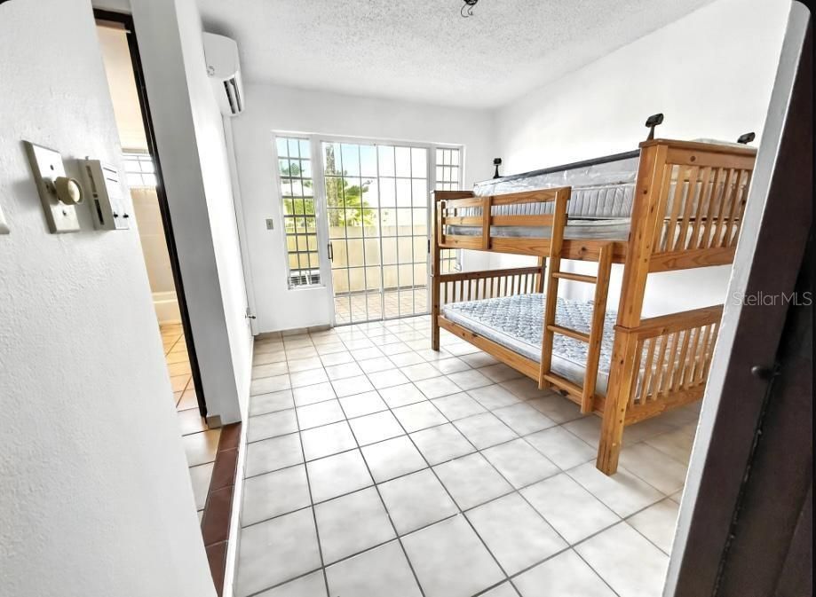 For Sale: $380,000 (2 beds, 2 baths, 1300 Square Feet)