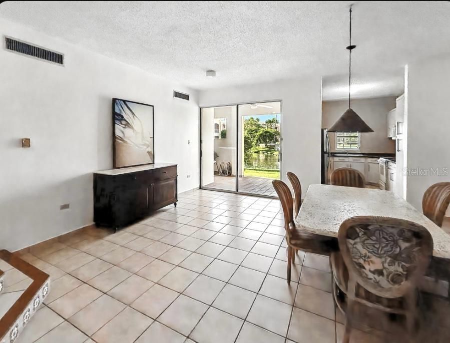 For Sale: $380,000 (2 beds, 2 baths, 1300 Square Feet)