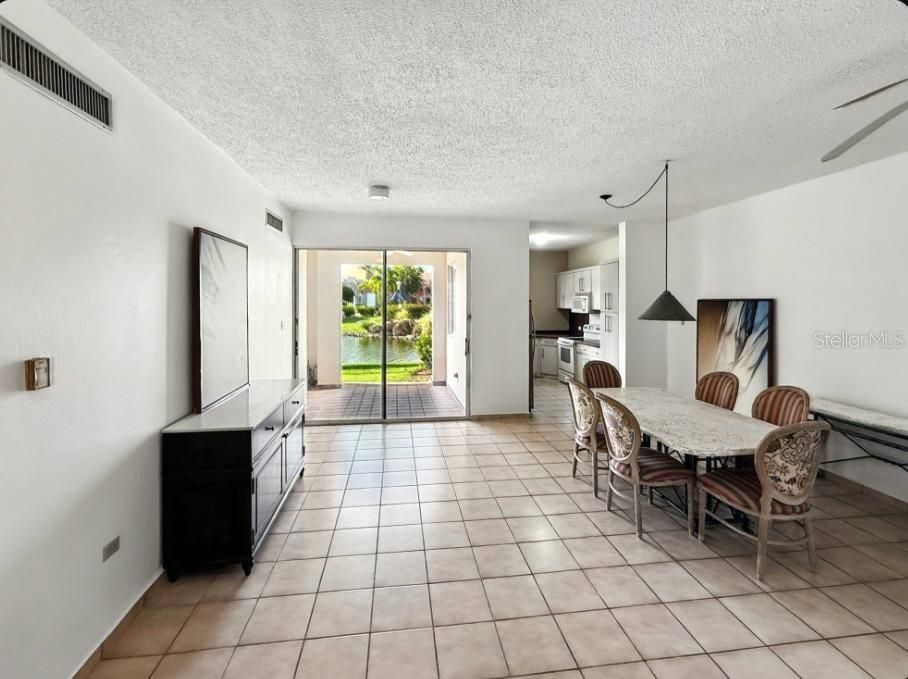 For Sale: $380,000 (2 beds, 2 baths, 1300 Square Feet)