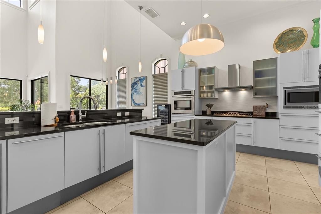 Active With Contract: $1,249,000 (4 beds, 4 baths, 4214 Square Feet)