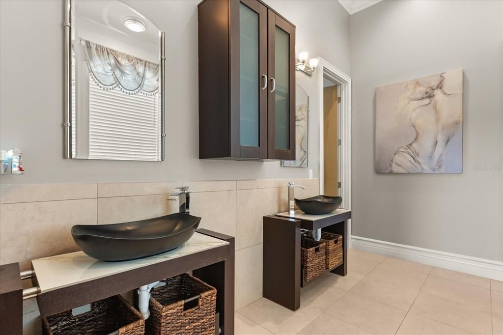 Active With Contract: $1,249,000 (4 beds, 4 baths, 4214 Square Feet)