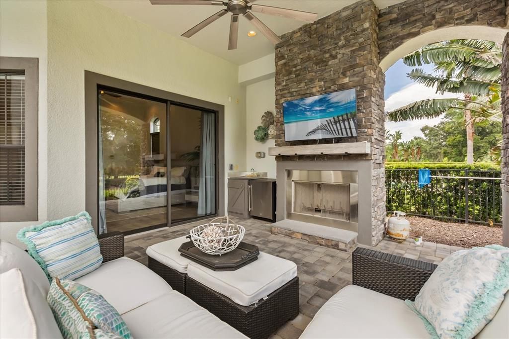 Active With Contract: $1,249,000 (4 beds, 4 baths, 4214 Square Feet)