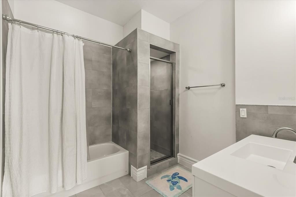 Active With Contract: $1,249,000 (4 beds, 4 baths, 4214 Square Feet)