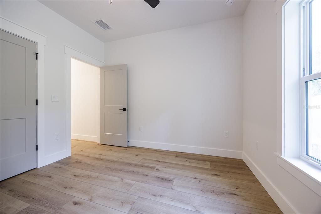 На продажу: $364,000 (3 спален, 2 ванн, 1845 Квадратных фут)