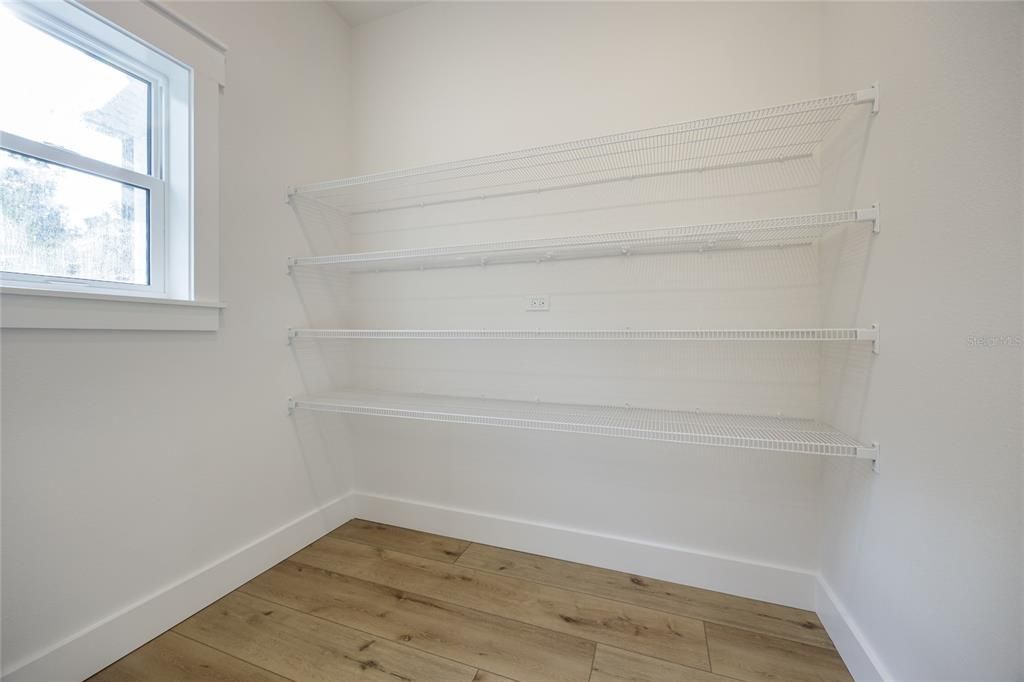 На продажу: $364,000 (3 спален, 2 ванн, 1845 Квадратных фут)