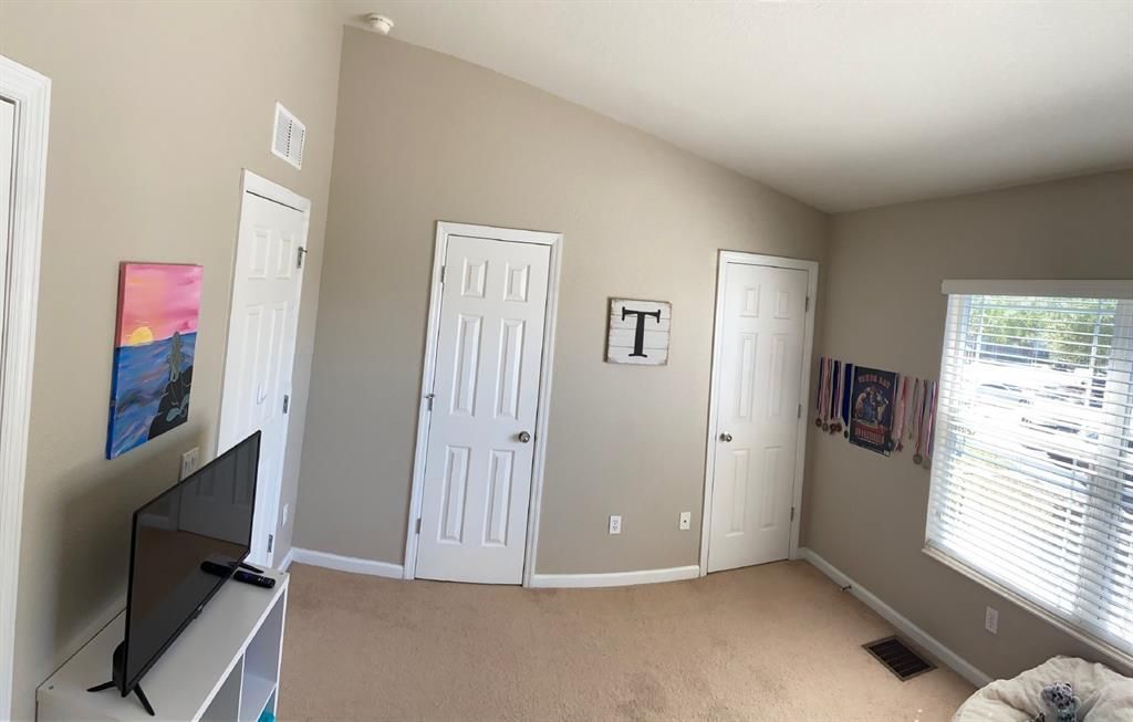 For Rent: $1,495 (2 beds, 2 baths, 1161 Square Feet)