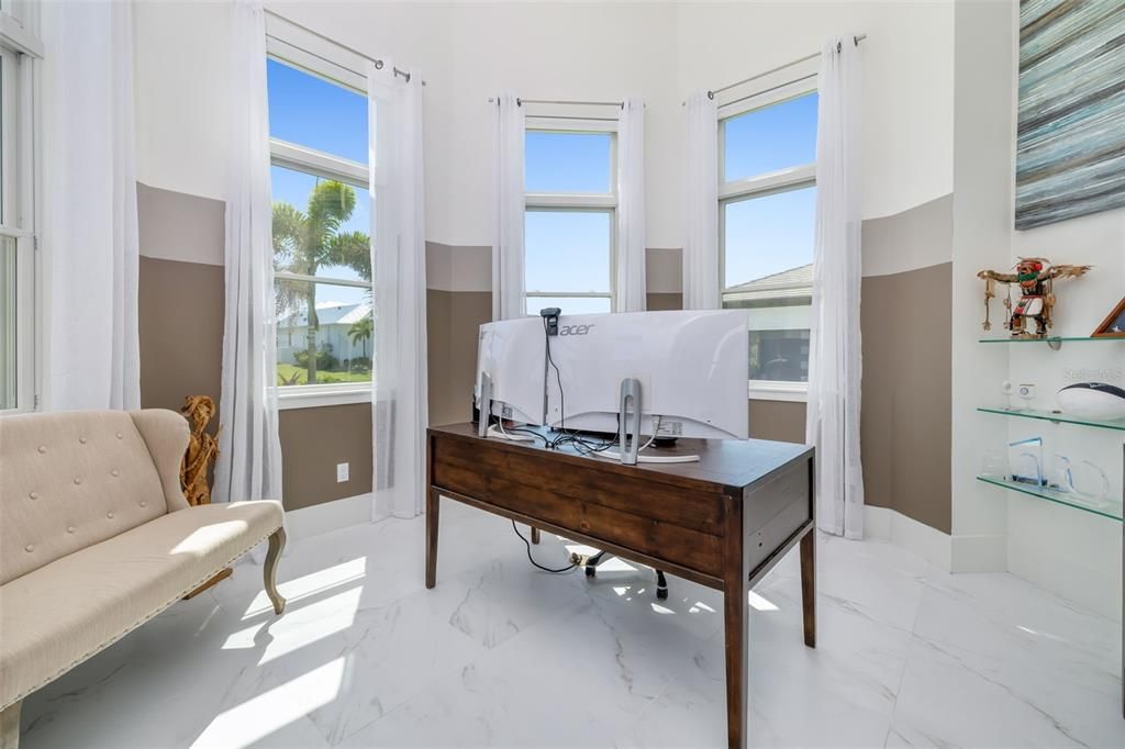 Active With Contract: $1,799,000 (4 beds, 4 baths, 3328 Square Feet)